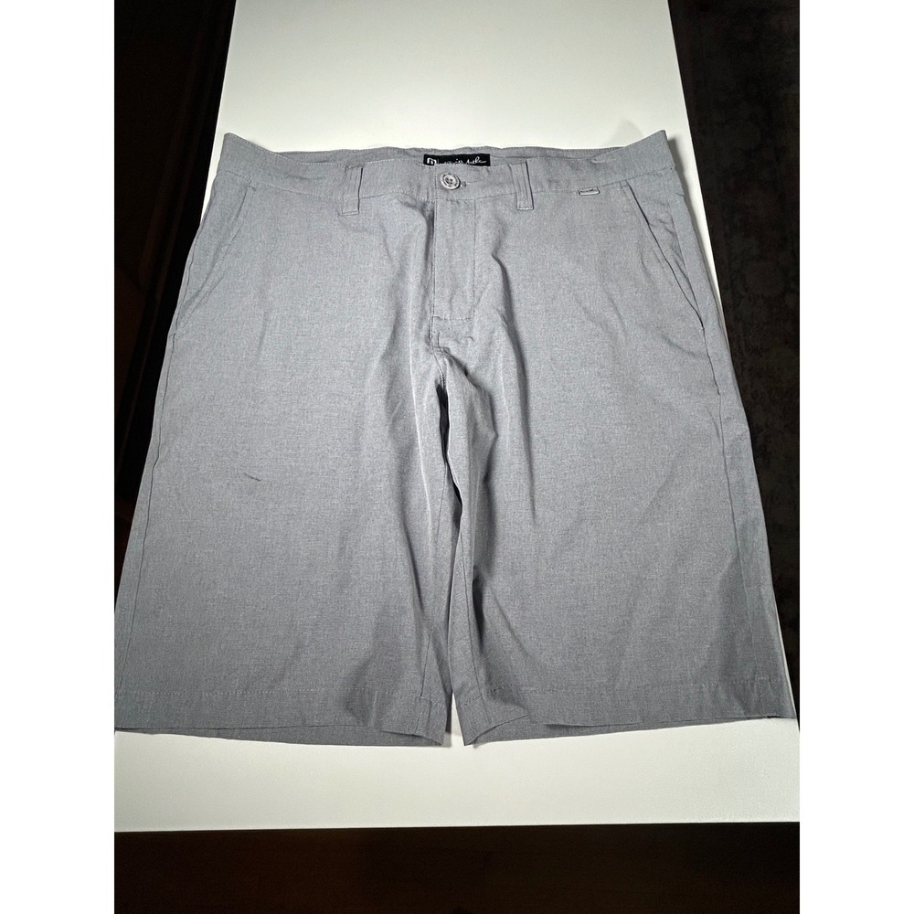 Travis Mathew Men Gray Performance‎ Golf Shorts Size 34 Flat Front Stretch